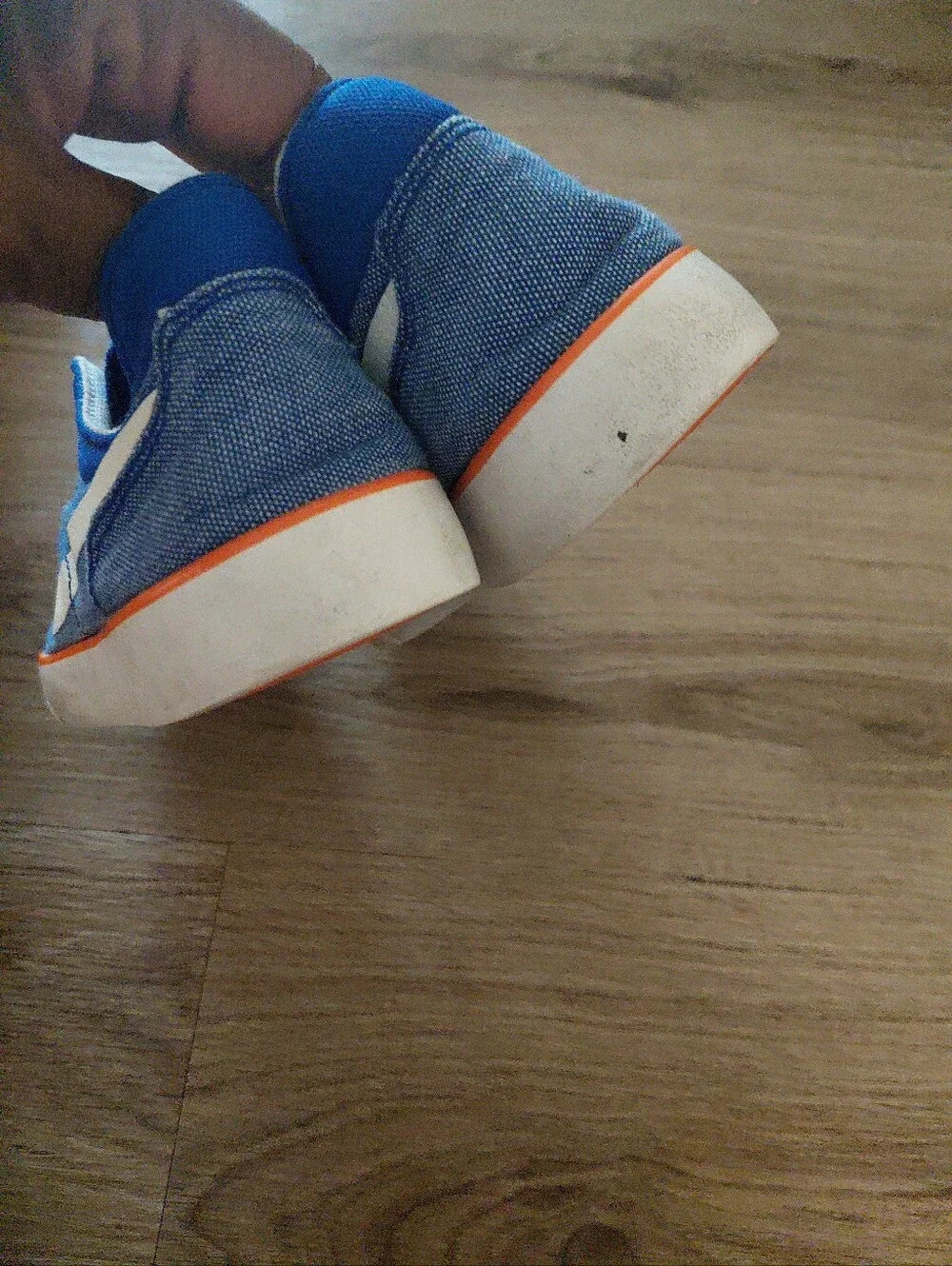Nike Capri Girls Blue/White Slip on Sneakers Size 4 Youth